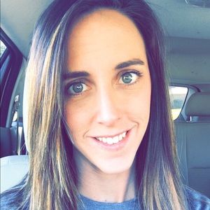 Meet your Posher, Abby